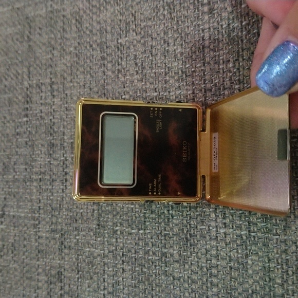 Travel Clock and Watch Bundle - Picture 6 of 7